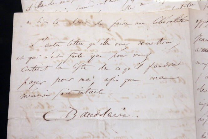Une lettre manuscrite du poète Charles Baudelaire. 