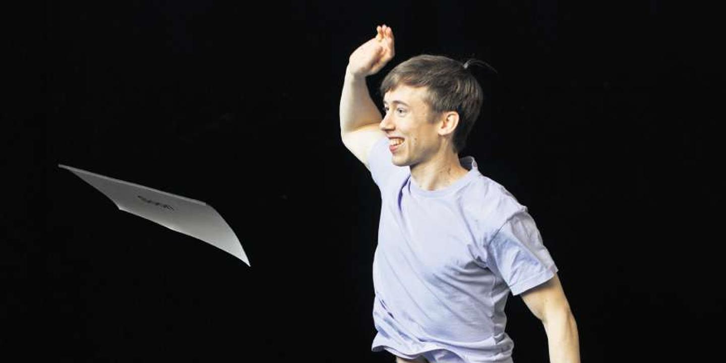 Daniel Linehan, danseur à textes