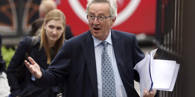 Arrivée de Jean-Claude Juncker à une réunion du PPE, le 27 mai à Bruxelles. 