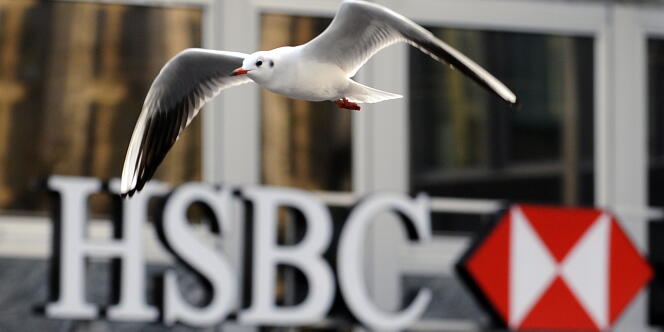 Plusieurs banques, dont HSBC, ont commencé à clore des comptes dans les îles anglo-normandes sous la pression des autorités britanniques.