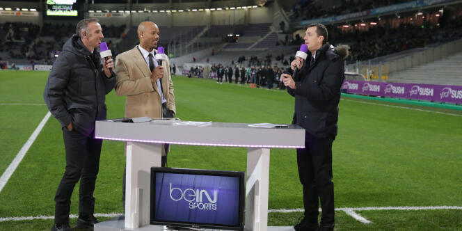 Une équipe de la chaîne BeIN Sports, au Stadium de Toulouse, en février. 