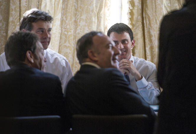 Arnaud Montebourg et Manuel Valls face à Pierre Gattaz, à Matignon, le 11 avril.