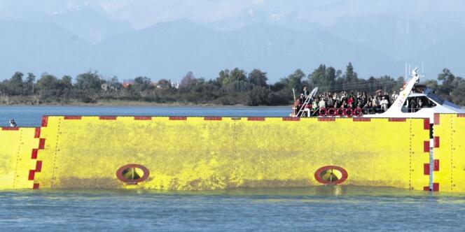 L'une des digues mobiles du projet « Moïse », dans la lagune de Venise.