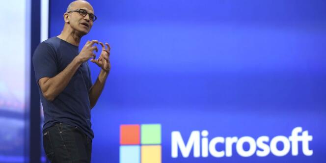 Satya Nadella, le directeur général de Microsoft, lors d'une conférence, en avril, à San Francisco.
