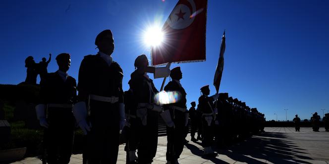 La Tunisie, un des pays les plus laïcs du monde arabe, fait face à une montée du radicalisme islamiste depuis la « révolution de jasmin » de 2011.