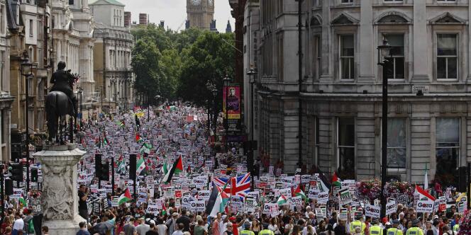 Des milliers de manifestants en soutien à Gaza, dans le centre de Londres, le 19 juillet. 