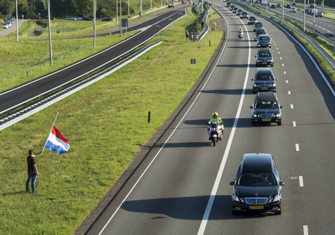 Les corps des victimes néerlandaises du MH17 aux Pays-bas, le 23 juillet 2014.