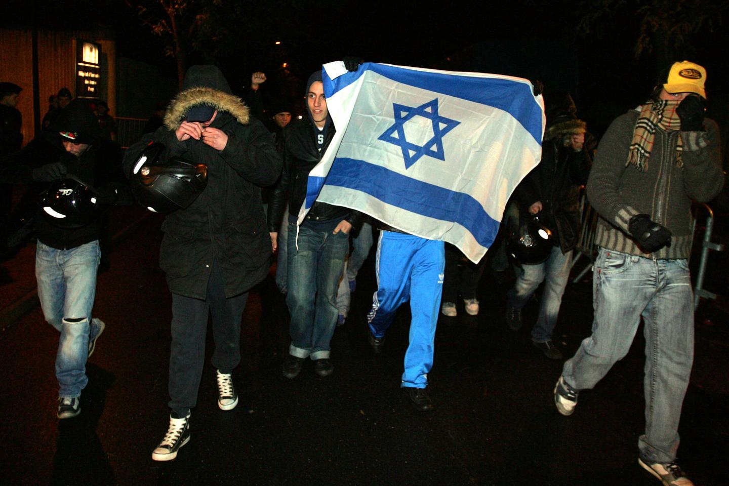 Le gouvernement envisagerait une dissolution de la Ligue de défense