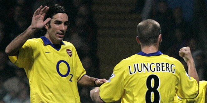 Robert Pires et Frederik Ljungberg, ici sous les couleurs d'Arsenal en 2004, se retrouveront en Inde. 