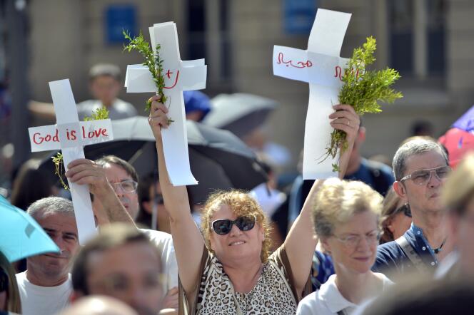 Manifestation à Lyon le 26 juillet, pour protester contre les persécutions de chrétiens en Irak.