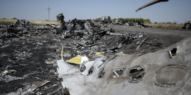Sur le site du crash du vol MH 17, dans l'est de l'Ukraine.