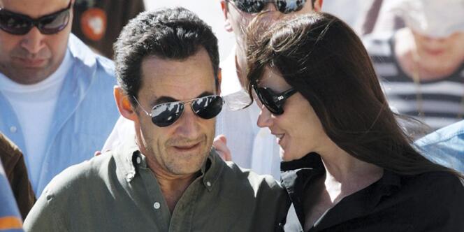 2007. Les Ray-Ban de Nicolas Sarkozy.