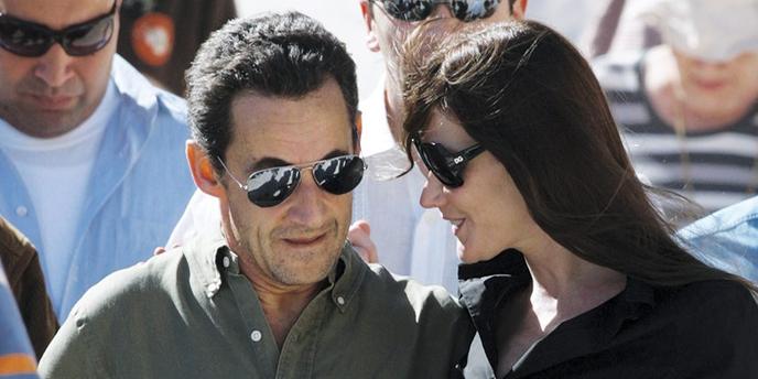 Le Roman Photo Des Lunettes Des Politiques