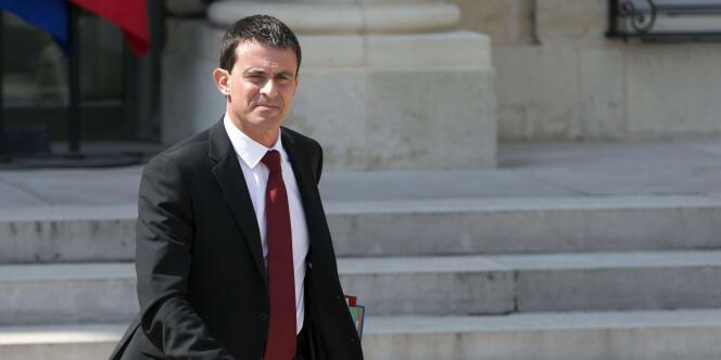 « Le texte de loi sur la croissance comportera à la fois des dispositions d'applications directes à la loi, comme à l'ordinaire, et à la fois des habilitations à agir par ordonnances, par exemple sur le repos dominical », a indiqué le cabinet de Manuel Valls.