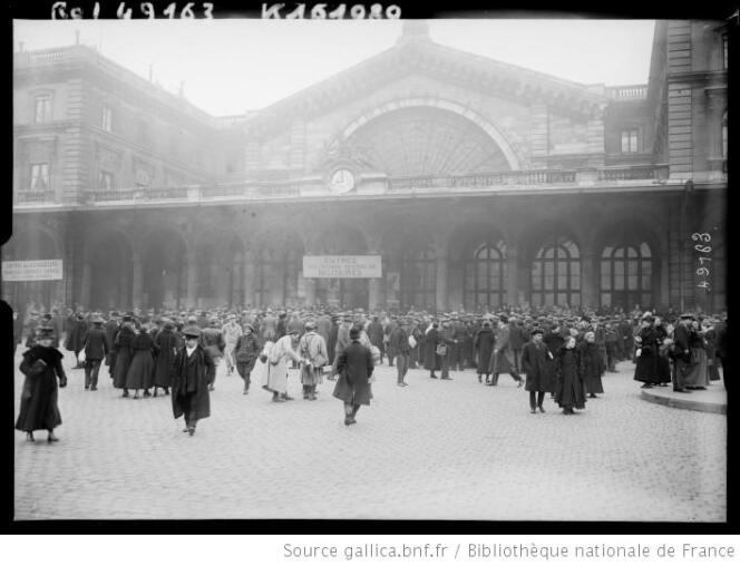 Départ de la classe 1918. Gare de l'Est.