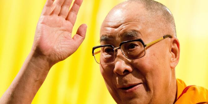 Tenzin Gyatso, quatorzième dalaï-lama, chef spirituel du bouddhisme tibétain et Prix Nobel de la paix.