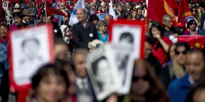 A quelques jours de l'anniversaire du coup d'état du 11 septembre 1973 qui avait renversé le gouvernement chilien de Salvador Allende, plusieurs milliers de personnes ont manifesté dimanche 7 septembre à Santiago.