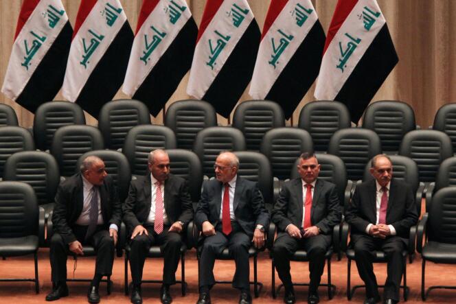 Une partie du nouveau gouvernement irakien, approuvé, lundi, par le Parlement. 