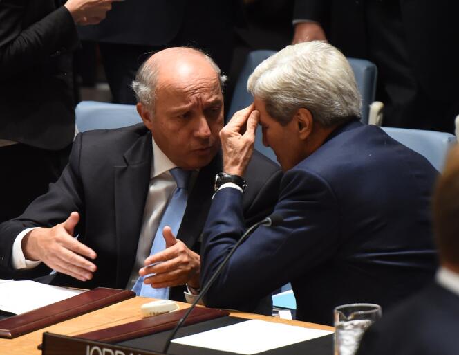 Le ministre des affaires étrangères, Laurent Fabius, et le secrétaire d'Etat américain, John Kerry, à New York le 19 septembre.