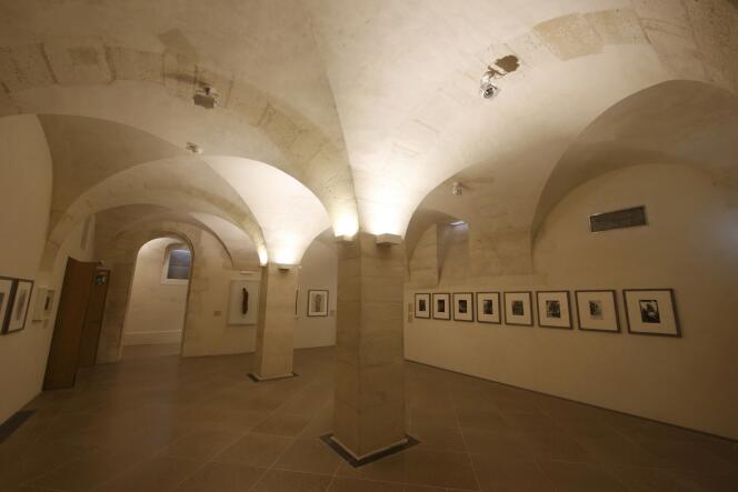 Les salles souterraines voûtées de l'hôtel Salé avec de nouvelles salles d'exposition des œuvres de Picasso.
