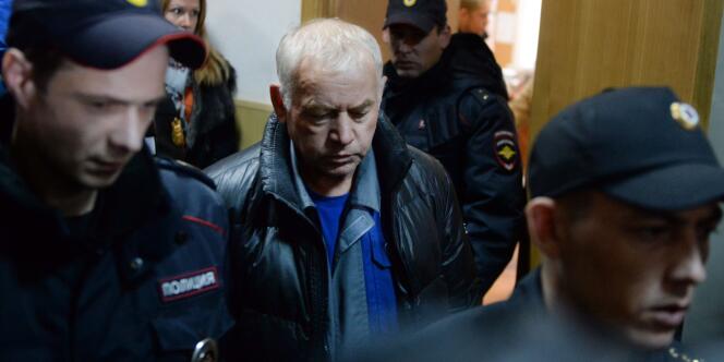 Le conducteur du chasse-neige, Vladimir Martynenko, a été entendu le 23 octobre. 
