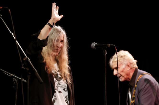 Patti Smith et John Cale lors du concert pour les 30 ans de la Fondation Cartier à Paris, le 23 octobre 2014.