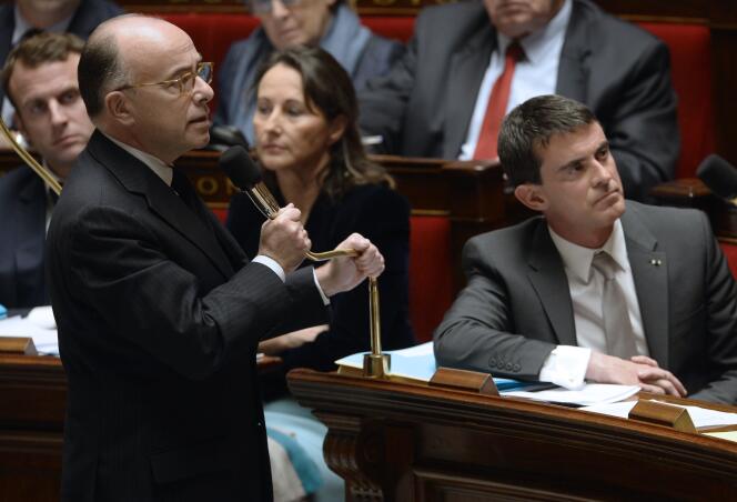 Bernard Cazeneuve, Ségolène Royal et Manuel Valls à l'Assemblée, le 28 octobre.