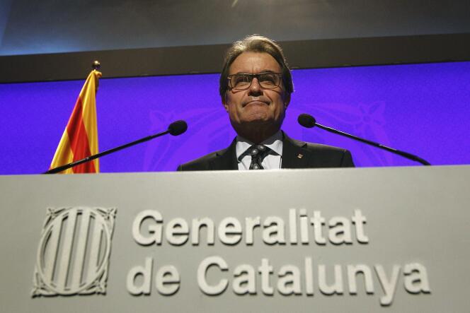 Le Président du gouvernement régional catalan Artur Mas  à la Generalitat de Catalogne à Barcelone, le 31 Octobre 2014