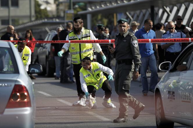 A Tel-Aviv, après l'agression d'un jeune juif par un Palestinien, le 10 novembre 2014.