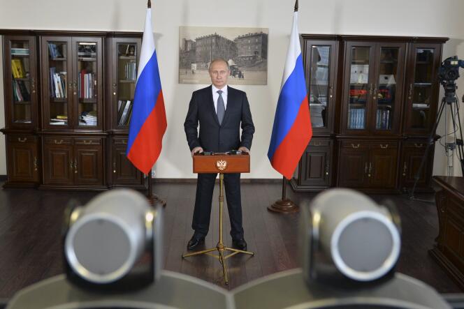 Conférence de presse de Vladimir Poutine à Vladivostok le 12 novembre.