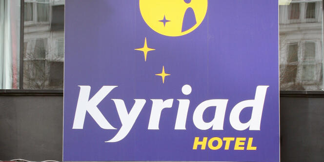 Les hôtels Kyriad et Campanile font partie du groupe français Louvre Hotels Group.