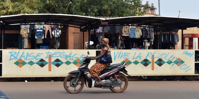 Dans les rues de Ouagadougou le 6 novembre.