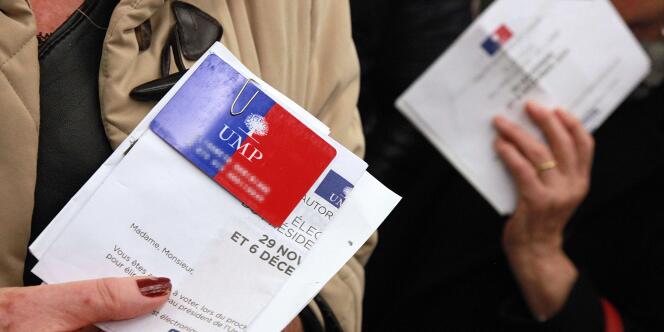 Vote d’adhérents UMP, le 29 novembre à Paris.