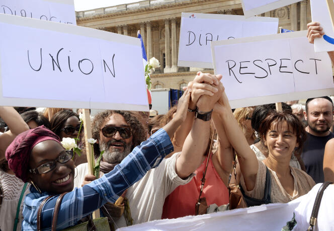 Paris, 3 août 2014. Manifestation  en faveur de la fraternité entre les peuple à Paris, pendant l'opération 