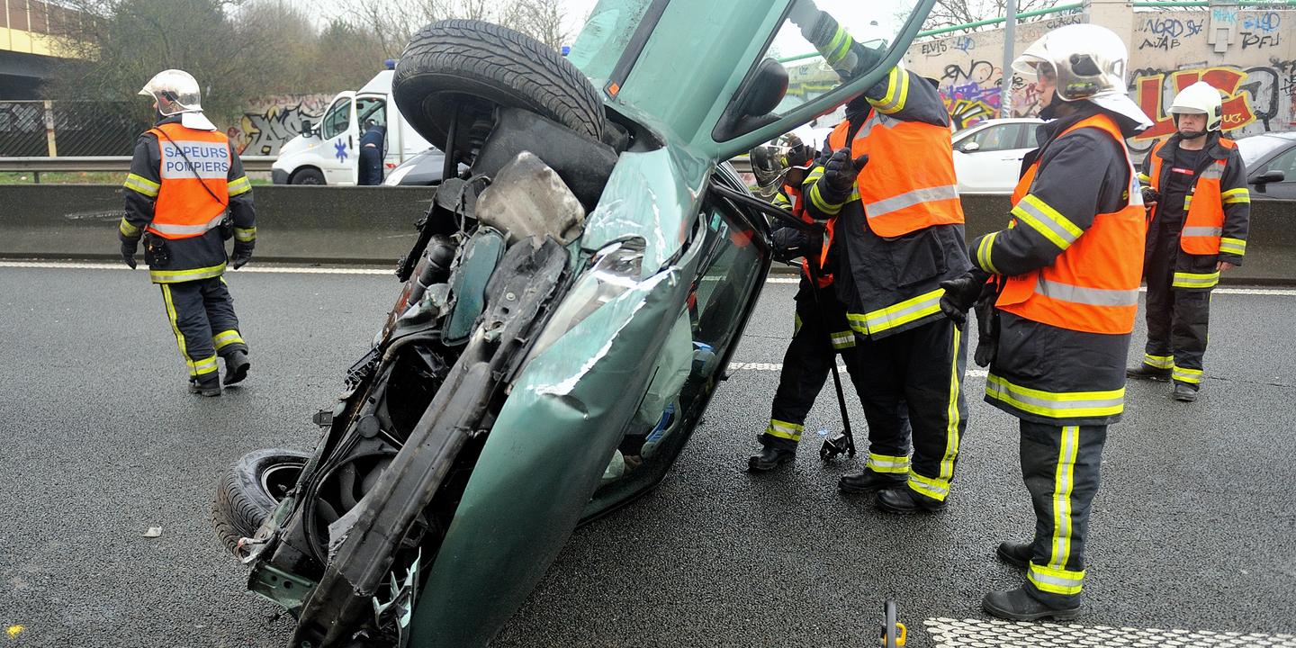 STL27/12USAGES Le cinéma français au service de la prévention routière
