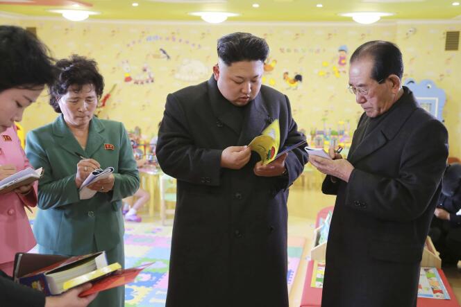 Kim Jong-un visite un orphelinat, le 2 janvier à Pyongyang.