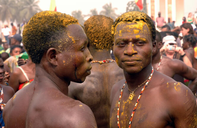 Pratique vaudou, ici en janvier 2007. Ouidah, un des centres de cette religion, l’a exportée à Haïti et au Brésil par la traite des esclaves.