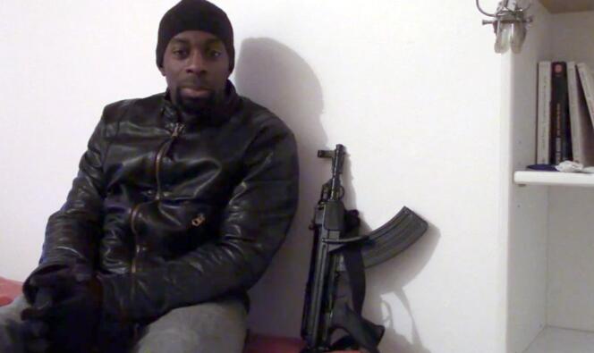 Capture d'écran d'une vidéo publiée après les tueries commises par Amédy Coulibaly.