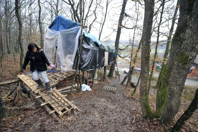 Un campement de militants écologistes près du site du barrage de Sivens, le 6 janvier.