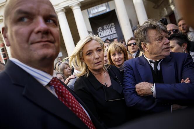 Marine Le Pen lors de la manifestation organisée le 11 janvier à Beaucaire en marge des rassemblements d'unité nationale après les attentats.