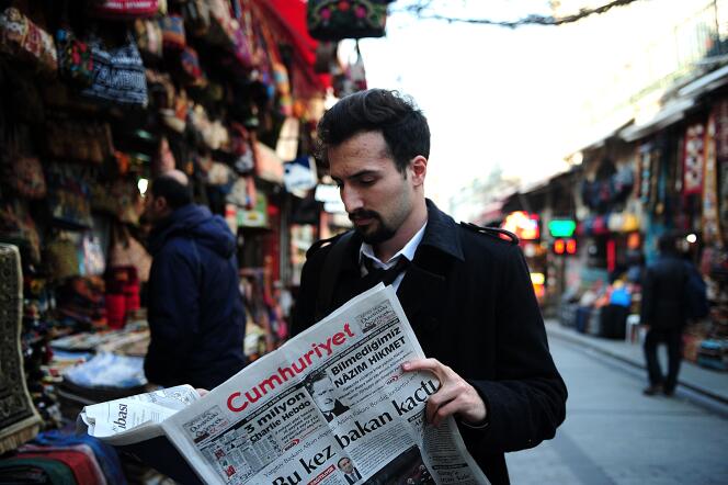 L’« affaire Cumhuriyet », qui a commencé à la fin de 2016 après l’arrestation d’une vingtaine de collaborateurs du journal, est devenue le symbole de la détérioration de la liberté de la presse en Turquie.