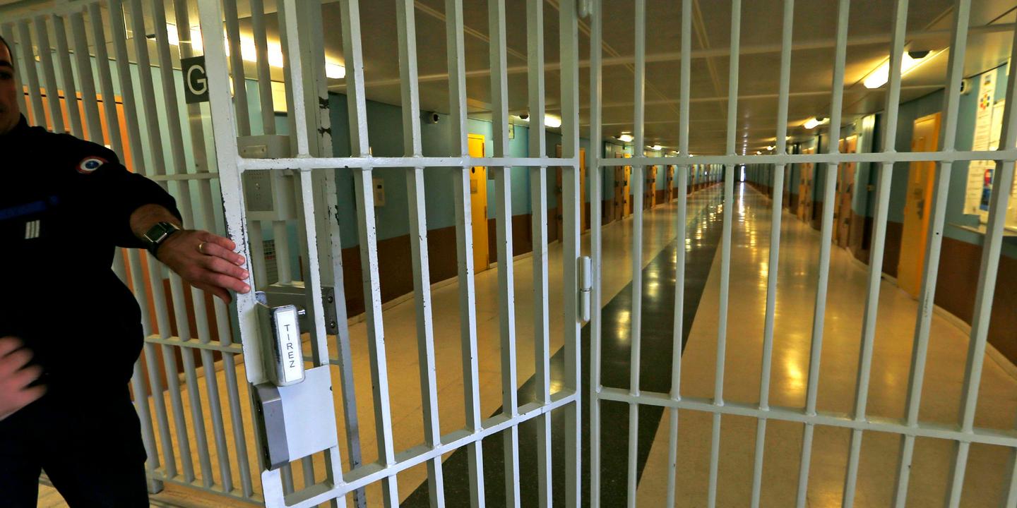Lettre Permission De Sortir Pour Maintien Des Liens Familiaux Comment fonctionne le système des permissions de sortir des détenus