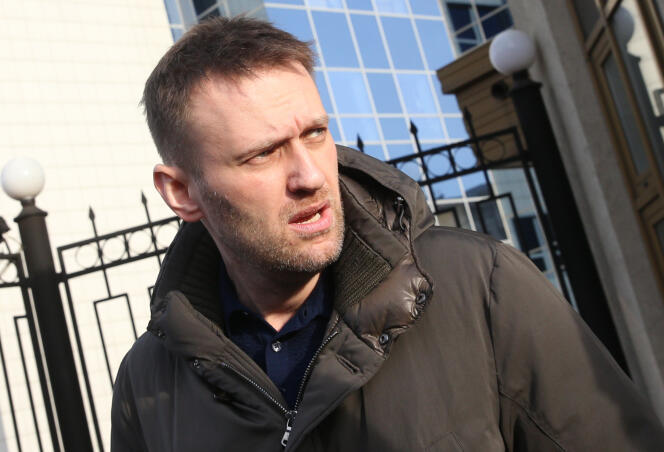 Alexeï Navalny, le 16 janvier dans une rue de Moscou.