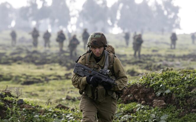 Un soldat israélien, en 2015 sur le plateau du Golan.