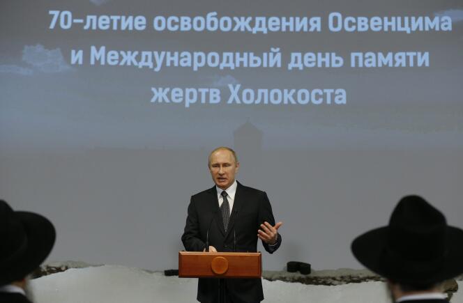 Vladimir Poutine au Musée du judaïsme pour les 70 ans de la libération d’Auschwitz, à Moscou, le 27 janvier.