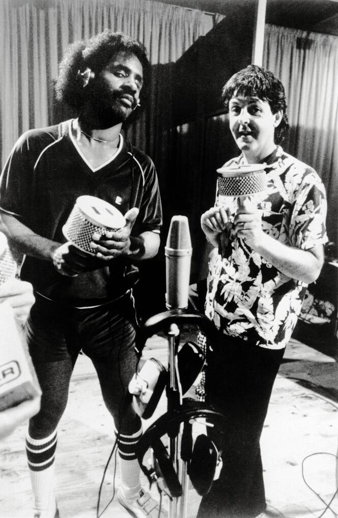 Paul McCartney avec Stevie Wonder, en 1981.