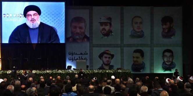 Le chef du Hezbollah, Hassan Nasrallah, s'est exprimé sur un écran géant, devant des centaines de militants réunis dans une salle de la banlieue sud de Beyrouth.