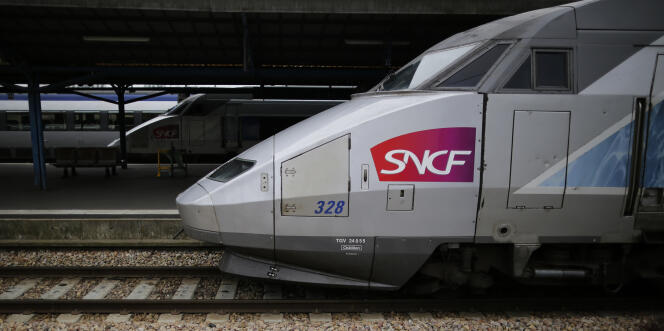 Un TGV en gare de Nantes