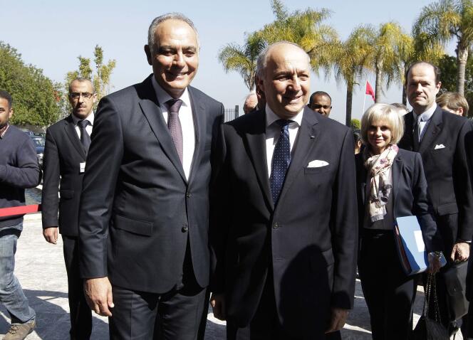 Le ministre marocain des affaires étrangères, Salaheddine Mezouar (à gauche) et son homologue français, Laurent Fabius, lors de la visite officielle de ce dernier à Rabat le lundi 9 mars.