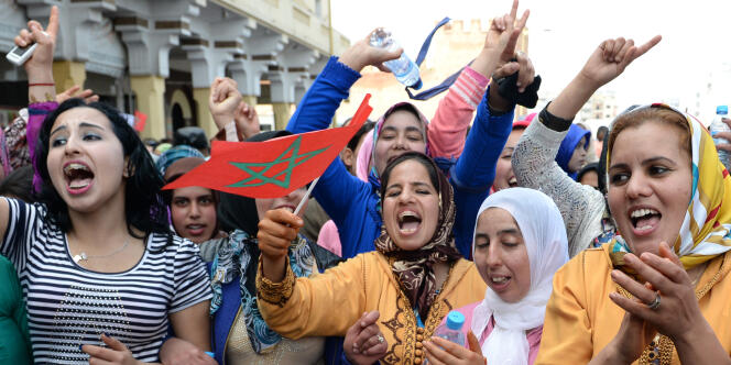 Des Marocaines défilent le 8 mars à Rabat pour l'égalité entre hommes et femmes.